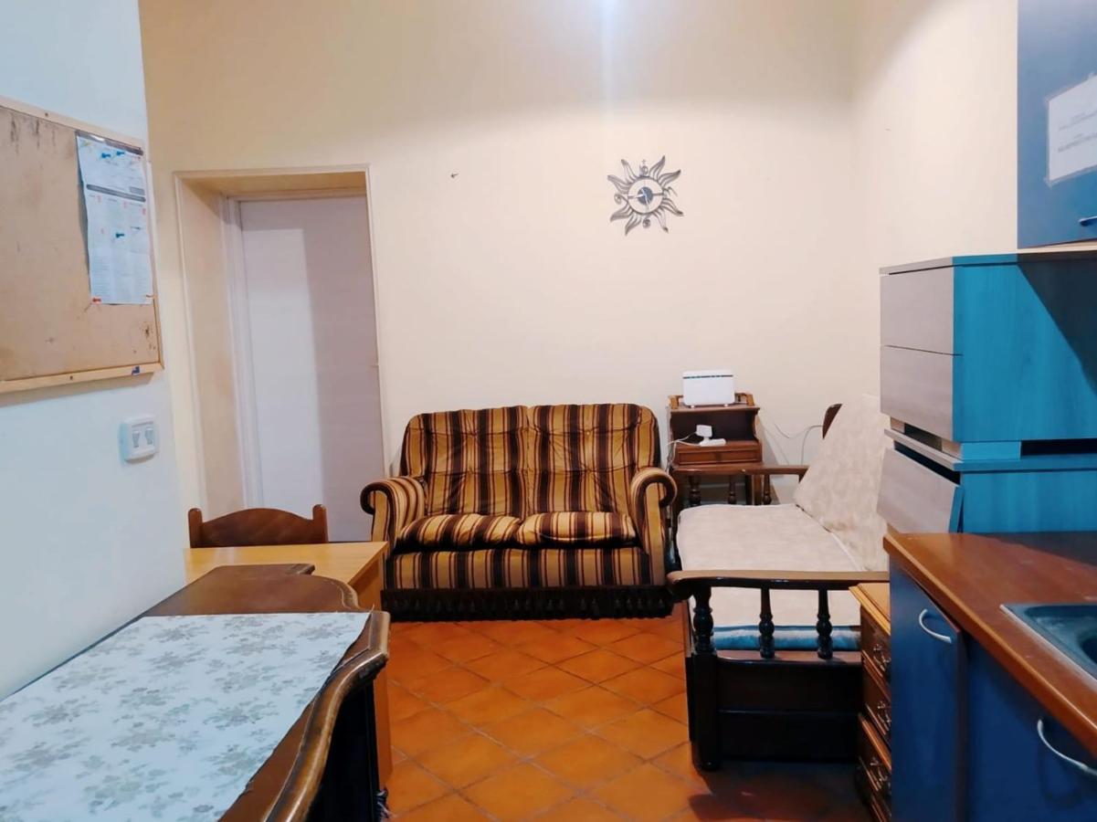 Cattaneo Accomodation Rome Bagian luar foto