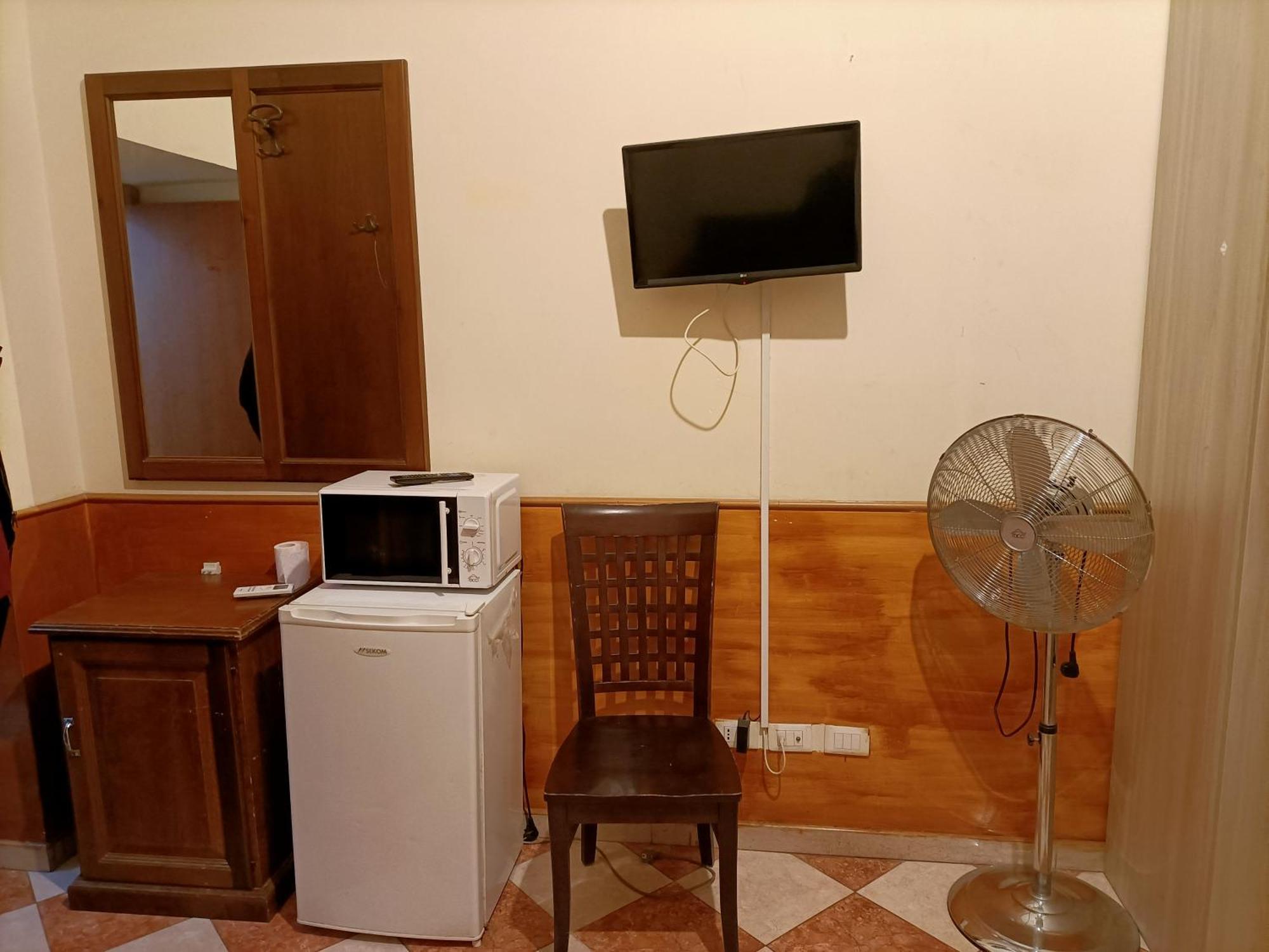 Cattaneo Accomodation Rome Ruang foto
